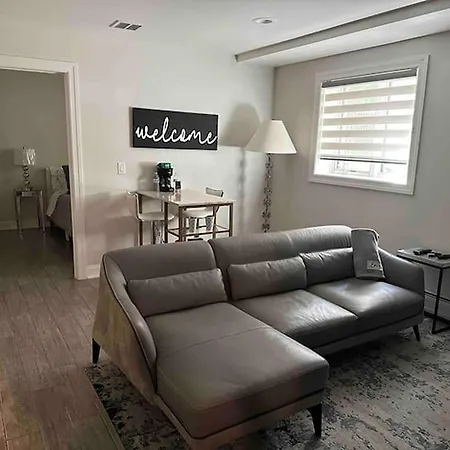 1 Bed Apartment Luxury On 21St